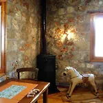 Κατάλυμα σε φάρμα Skyros Refuge Kalamitsa