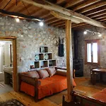Skyros Refuge Kalamitsa