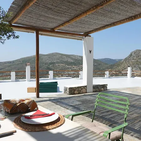 Skyros Refuge Lantgård Kalamitsa